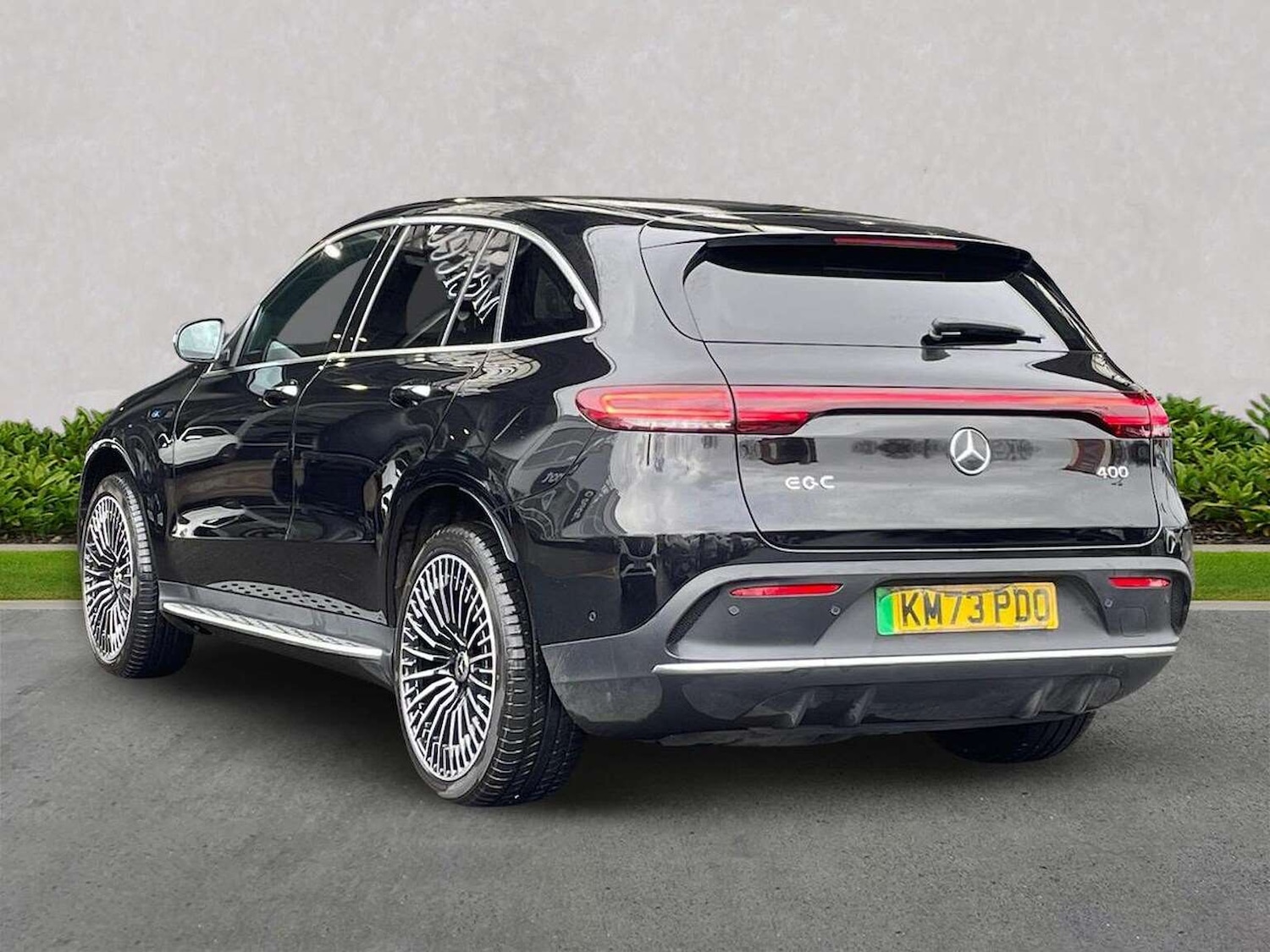 Used Mercedes-Benz EQC 2023 for sale - 77888644: Photo 2