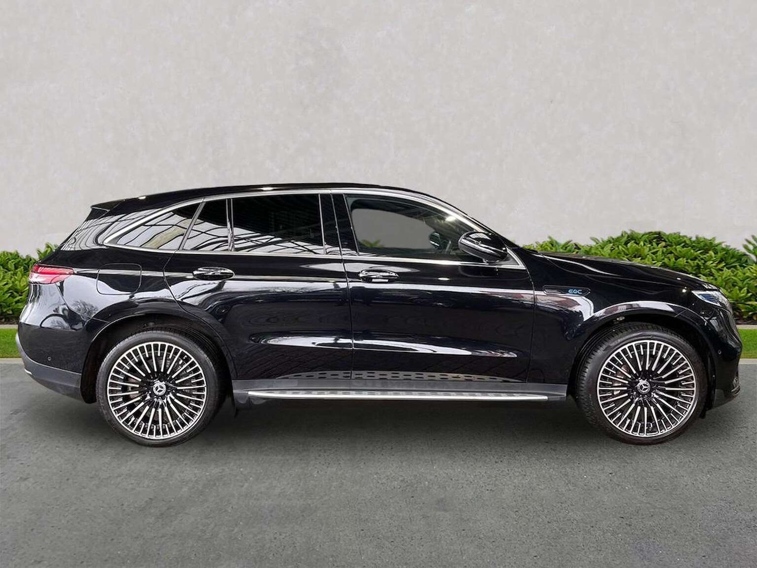 Used Mercedes-Benz EQC 2023 for sale - 77888644: Photo 3