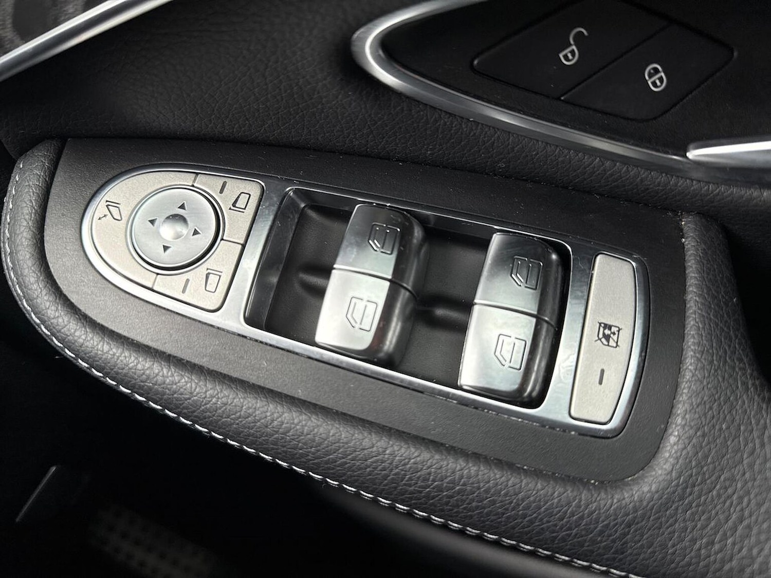 Used Mercedes-Benz GLC 2016 for sale - 76149462: Photo 21