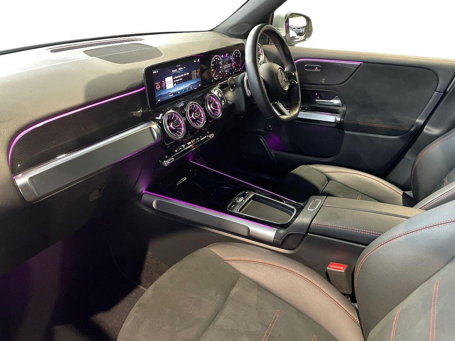 Used Mercedes-Benz GLB 2024 for sale - 76490548: Photo 9