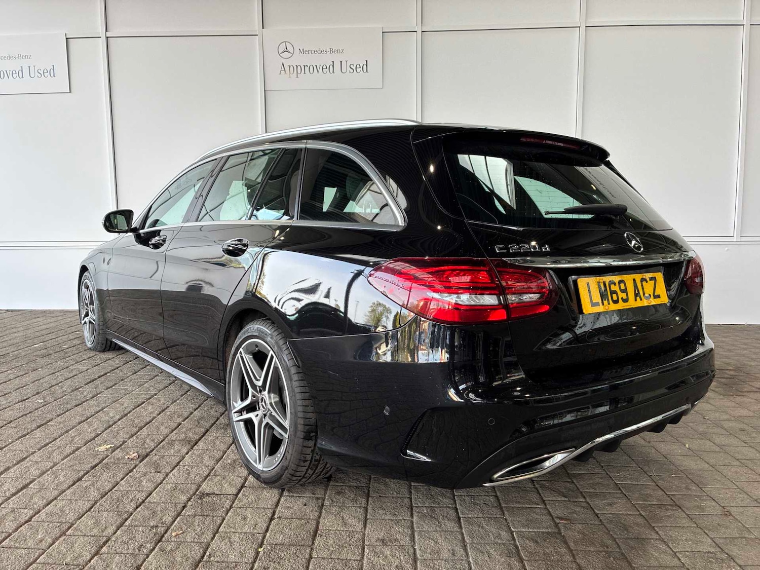 Used Mercedes-Benz C Class 2019 for sale - 78196220: Photo 2