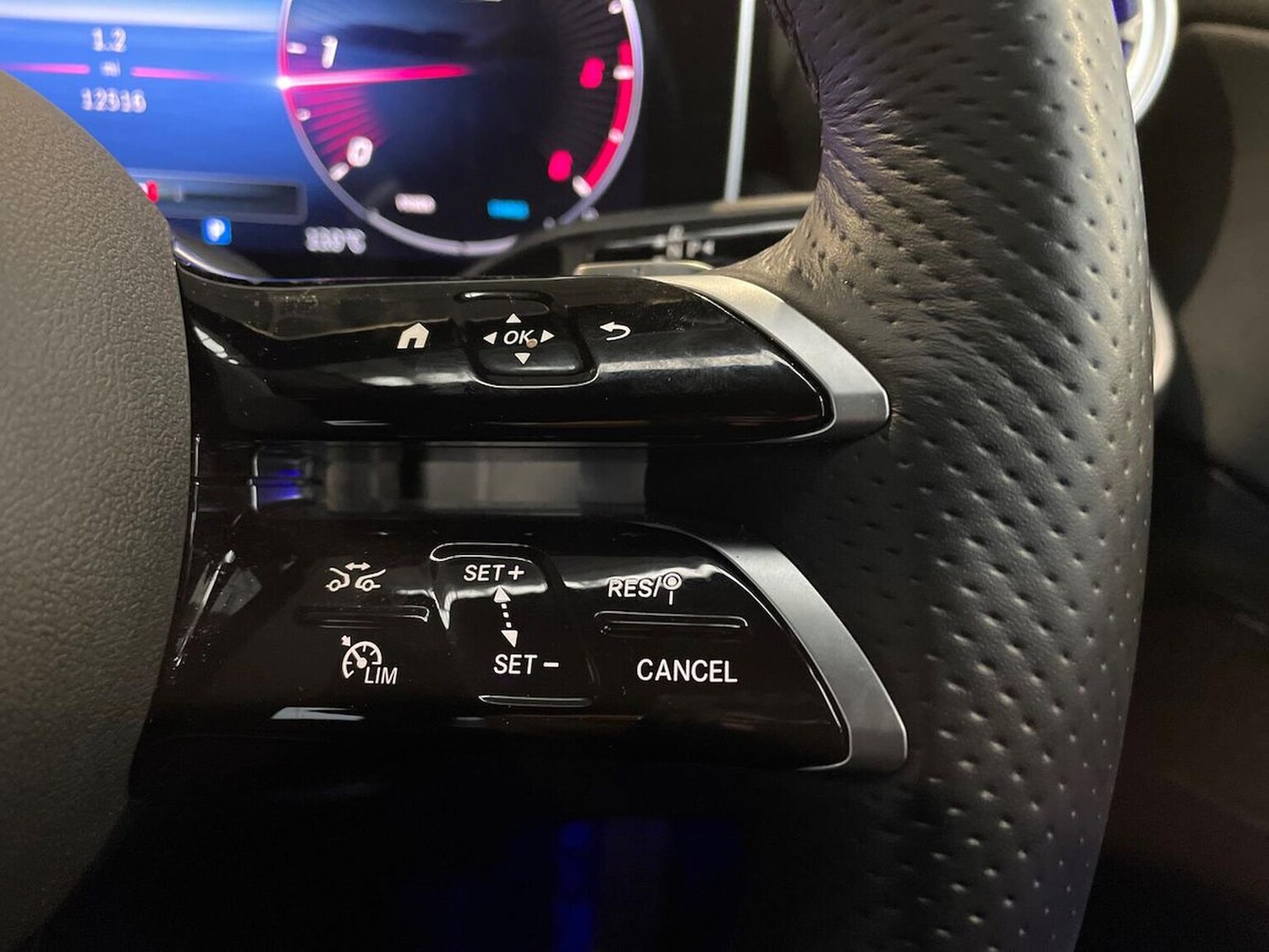 Used Mercedes-Benz GLC 2024 for sale - 77488500: Photo 27