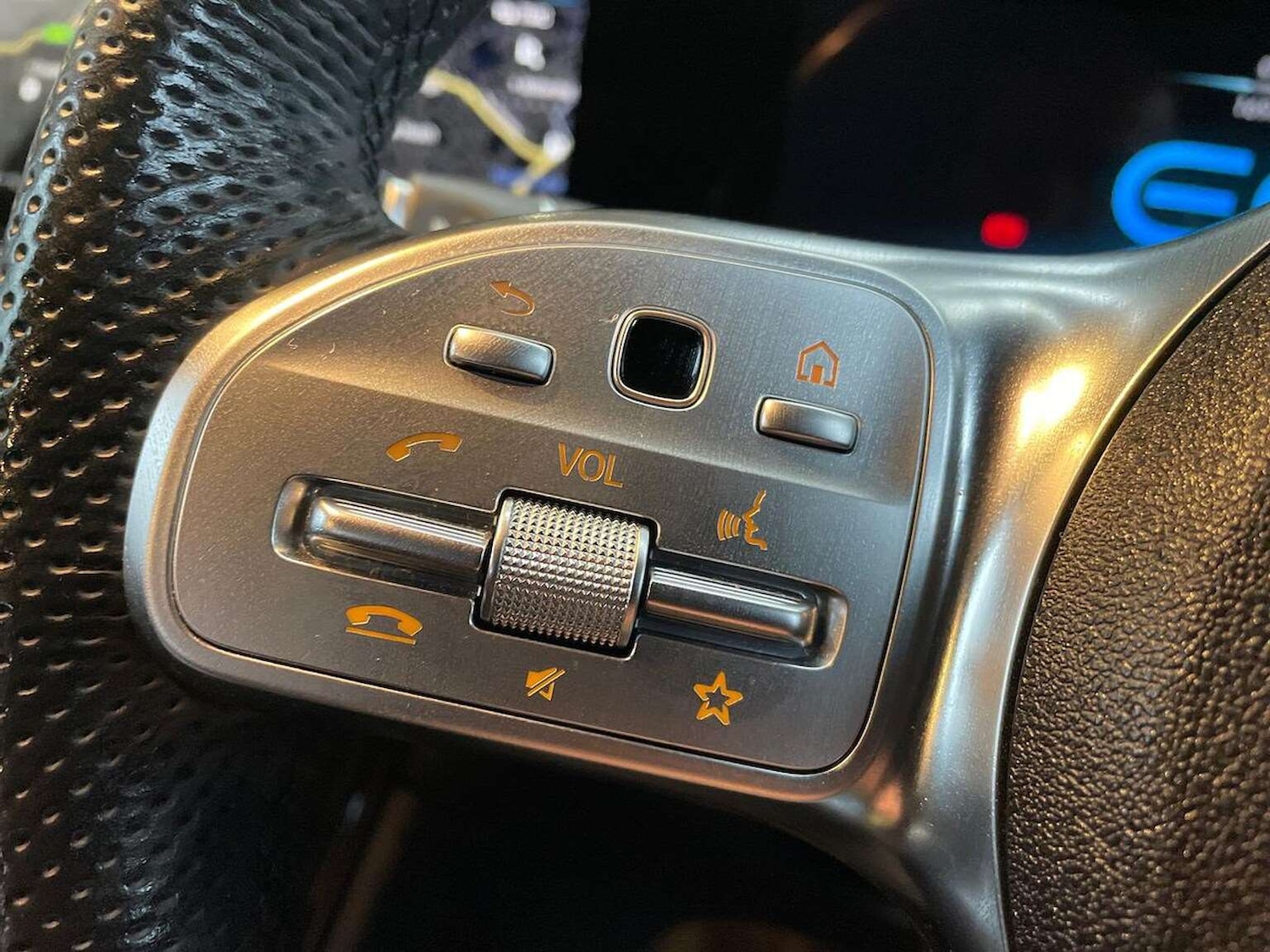 Used Mercedes-Benz EQC 2023 for sale - 77662563: Photo 26