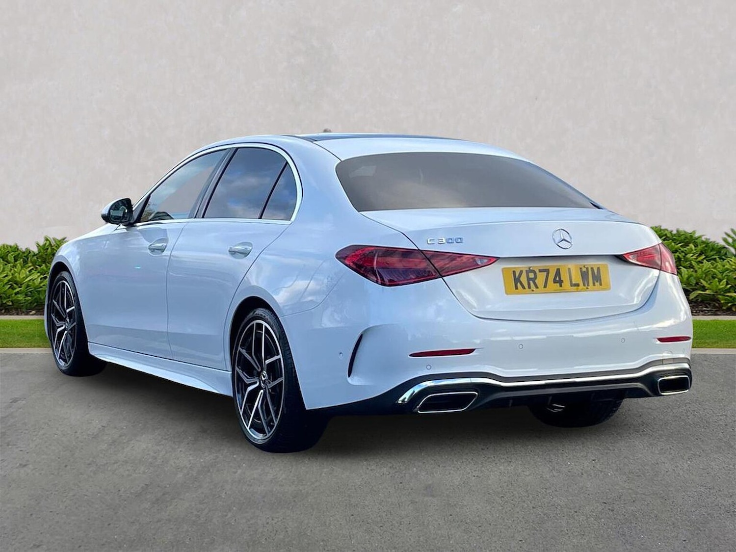 Used Mercedes-Benz C Class 2024 for sale - 76905068: Photo 2