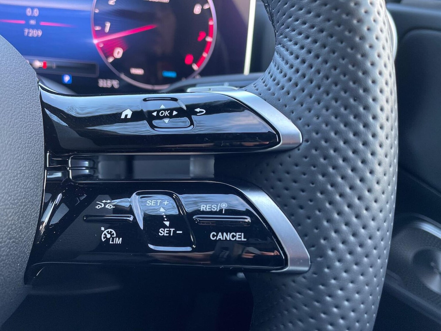 Used Mercedes-Benz C Class 2024 for sale - 76905068: Photo 27