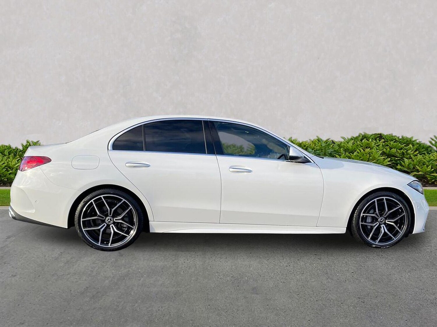 Used Mercedes-Benz C Class 2024 for sale - 76905068: Photo 3