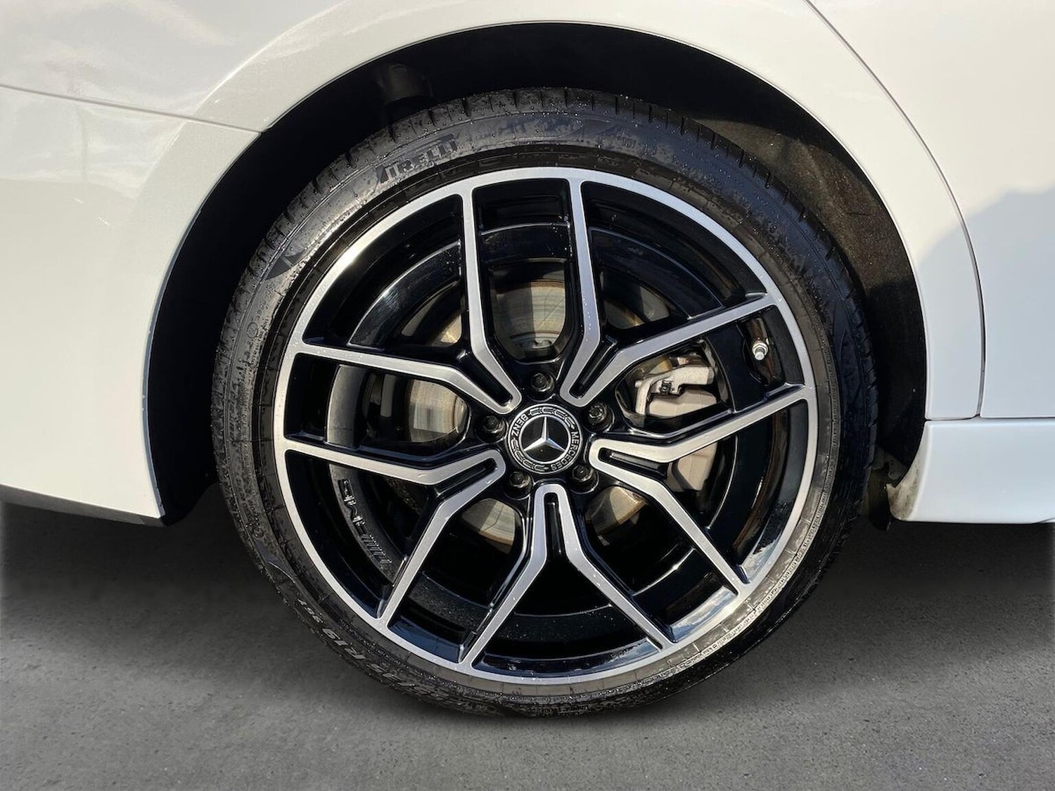 Used Mercedes-Benz C Class 2024 for sale - 76905068: Photo 6