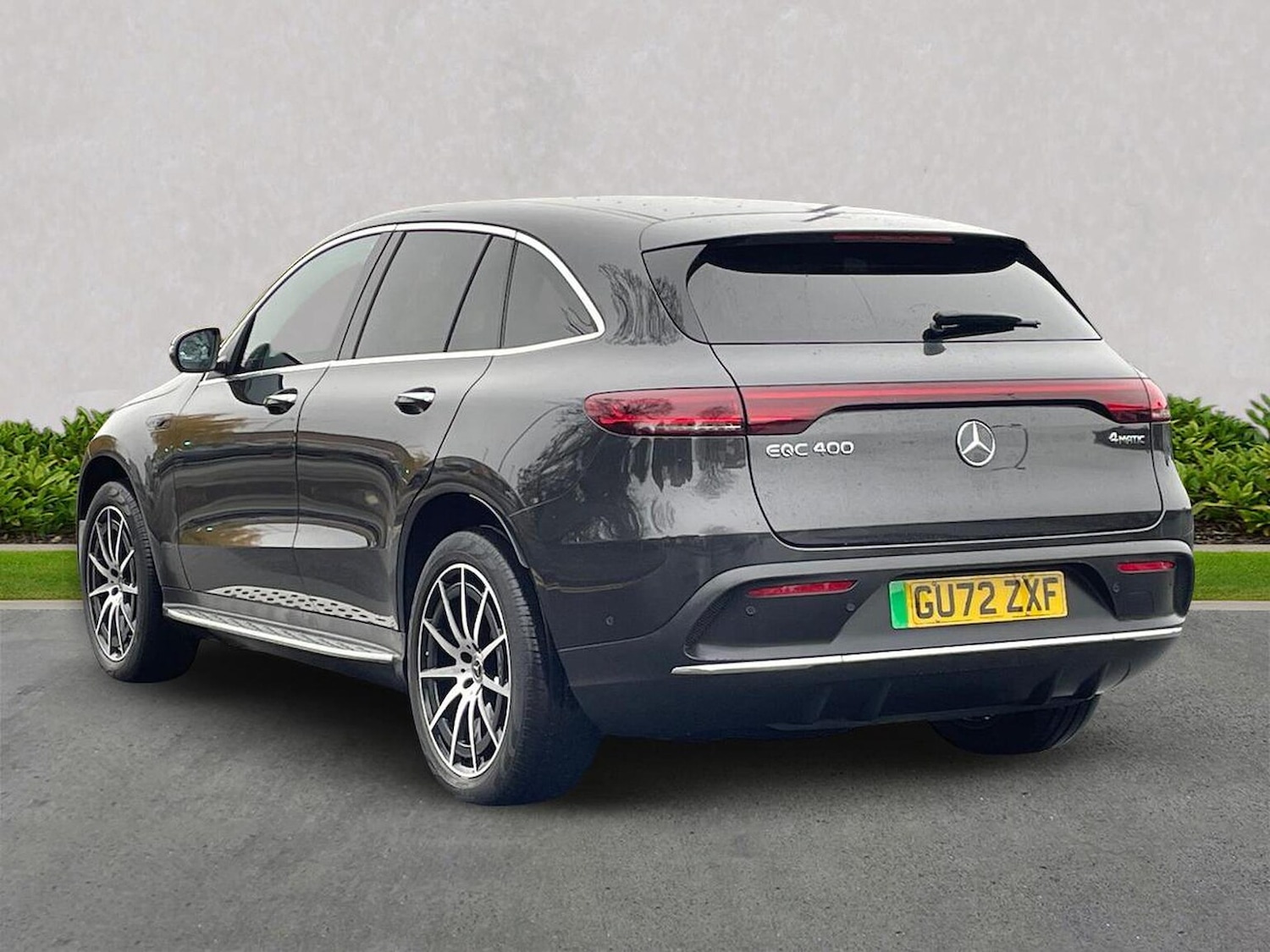 Used Mercedes-Benz EQC 2022 for sale - 76809419: Photo 2