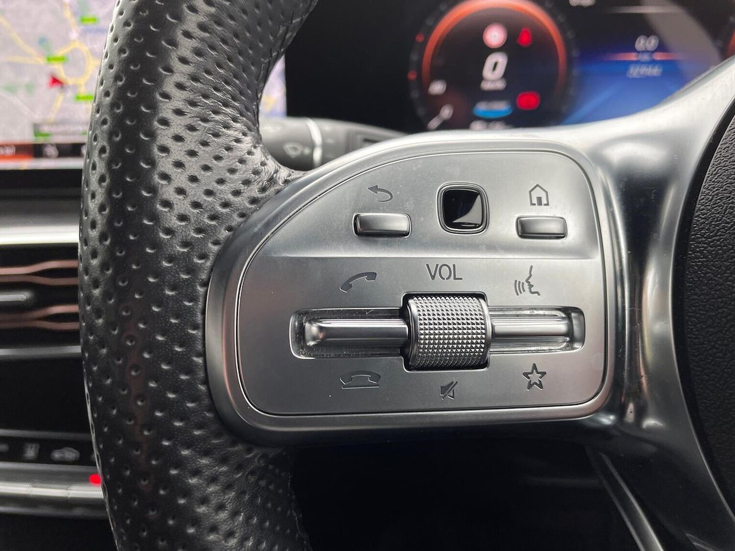 Used Mercedes-Benz EQC 2022 for sale - 76809419: Photo 26