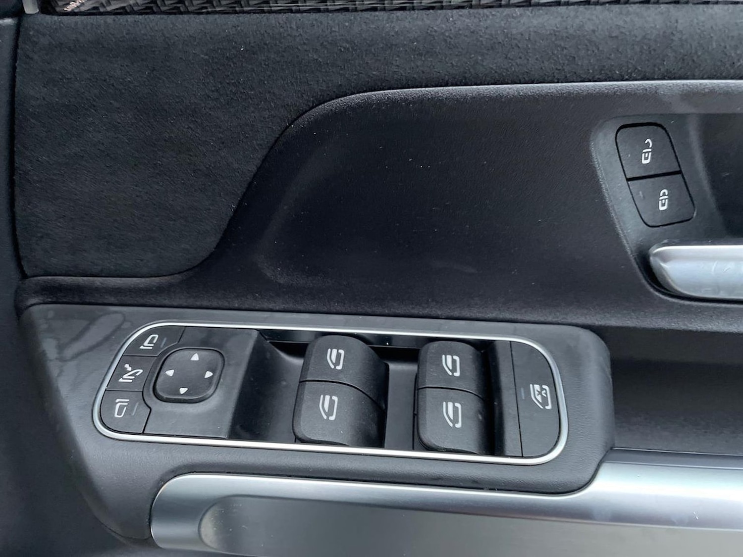 Used Mercedes-Benz GLB 2023 for sale - 77056951: Photo 23