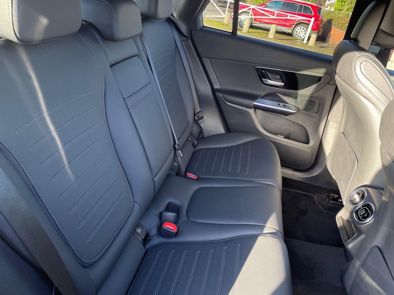 Used Mercedes-Benz GLC 2024 for sale - 76725913: Photo 16