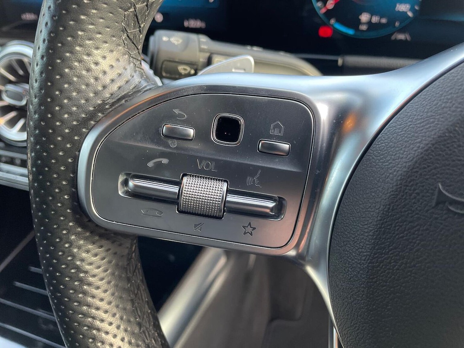 Used Mercedes-Benz GLA 2022 for sale - 76932293: Photo 26