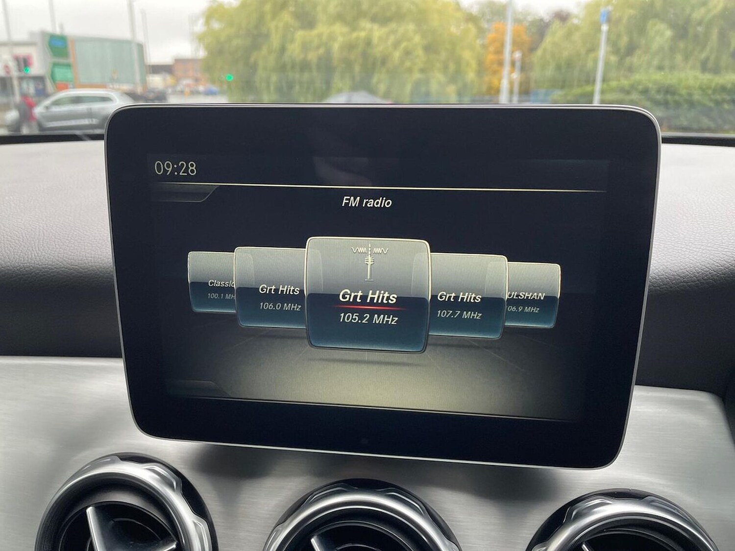 Used Mercedes-Benz GLA 2018 for sale - 76525817: Photo 12