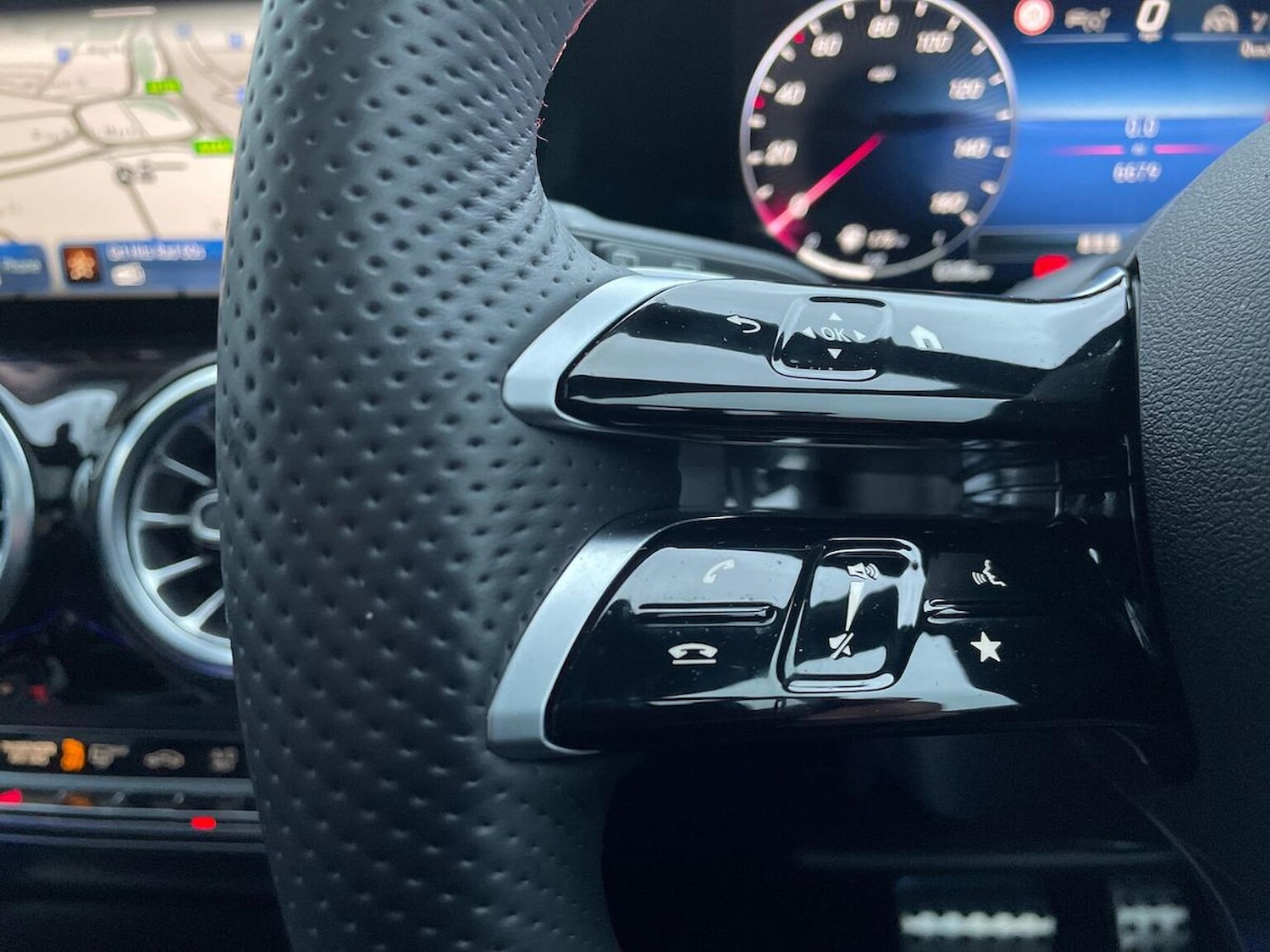 Used Mercedes-Benz GLA 2024 for sale - 76863971: Photo 26