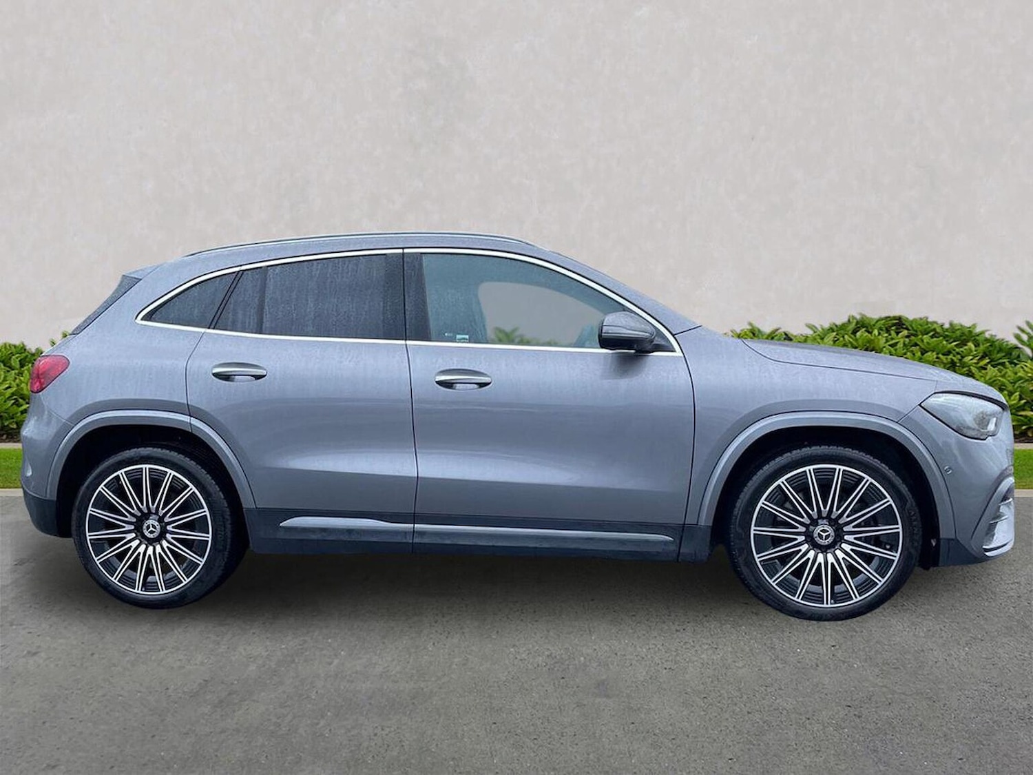 Used Mercedes-Benz GLA 2024 for sale - 76863971: Photo 3