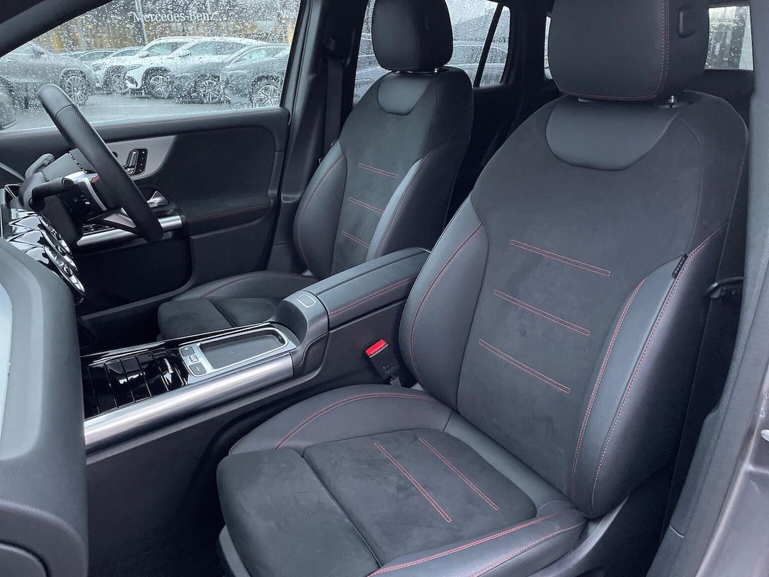 Used Mercedes-Benz GLA 2024 for sale - 76863971: Photo 31