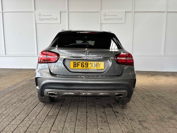 Used Mercedes-Benz GLA 2019 for sale - 78699704: Photo