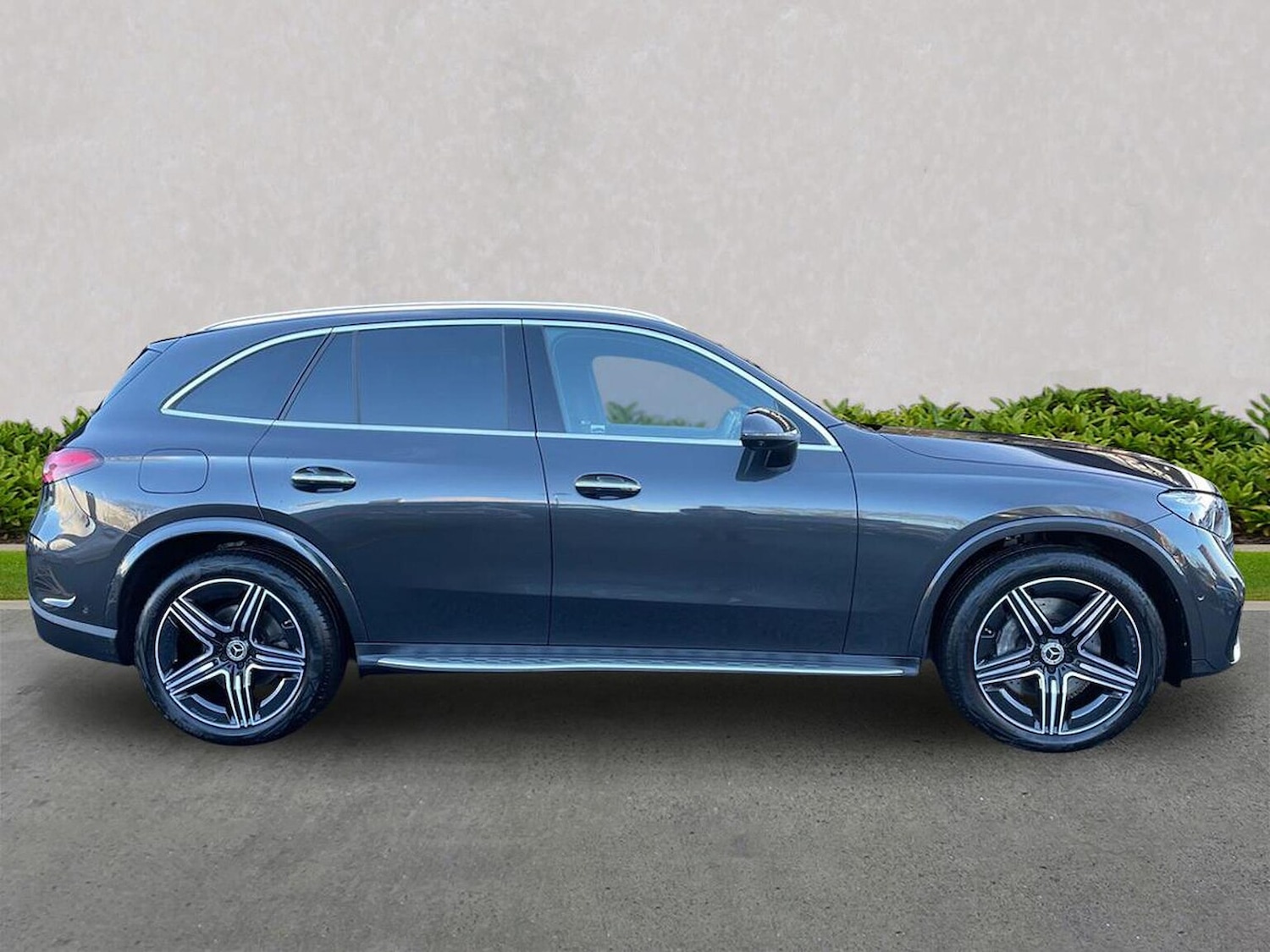 Used Mercedes-Benz GLC 2024 for sale - 76863969: Photo 3