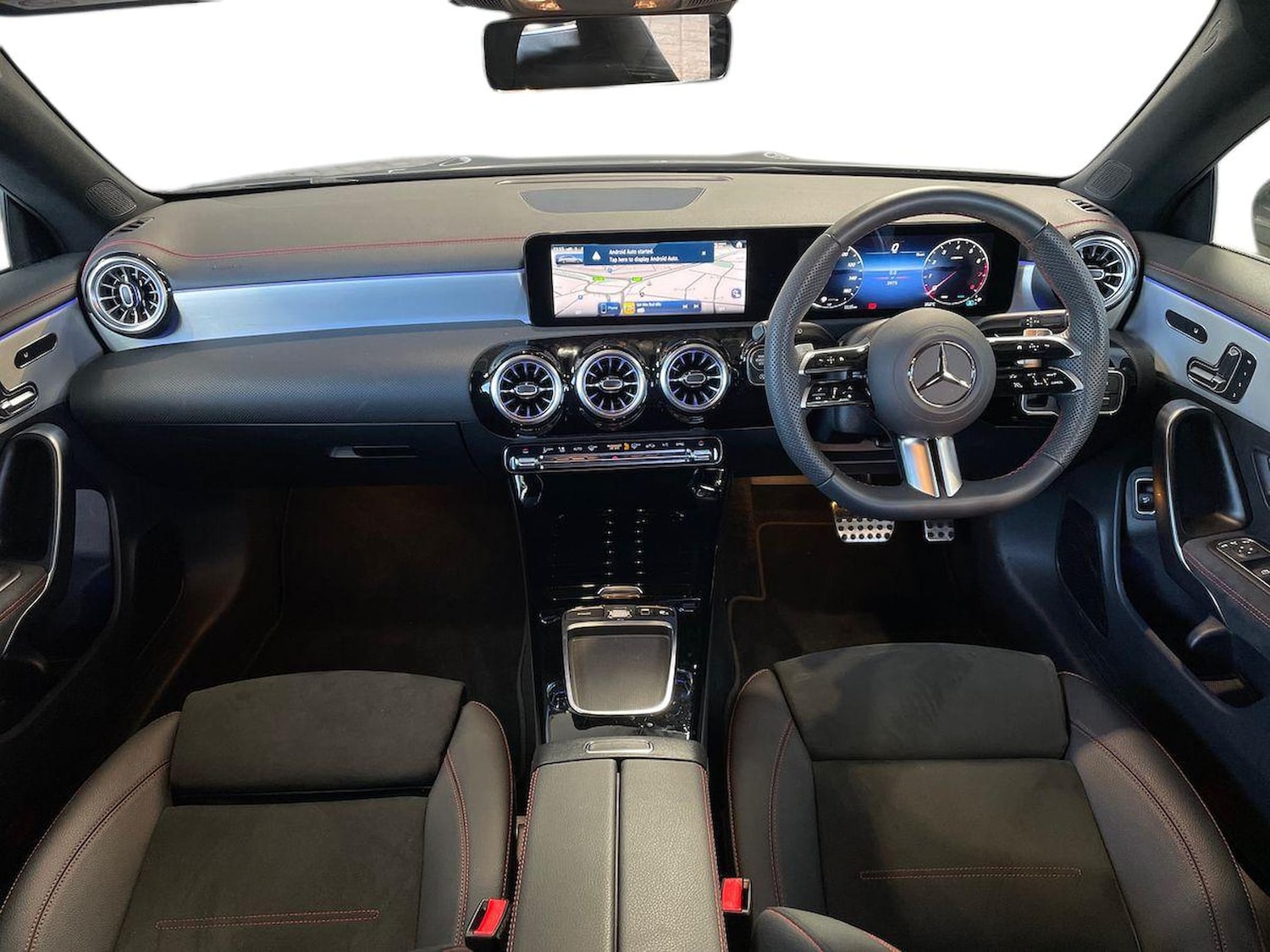 Used Mercedes-Benz CLA 2025 for sale - 76127260: Photo 8