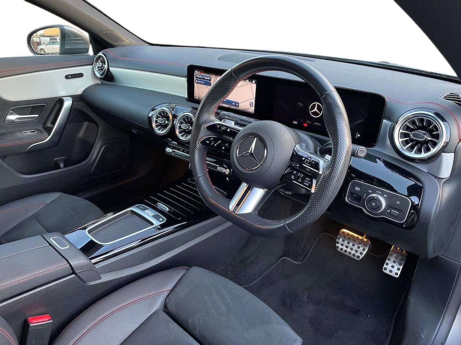 Used Mercedes-Benz CLA 2023 for sale - 77024308: Photo 17