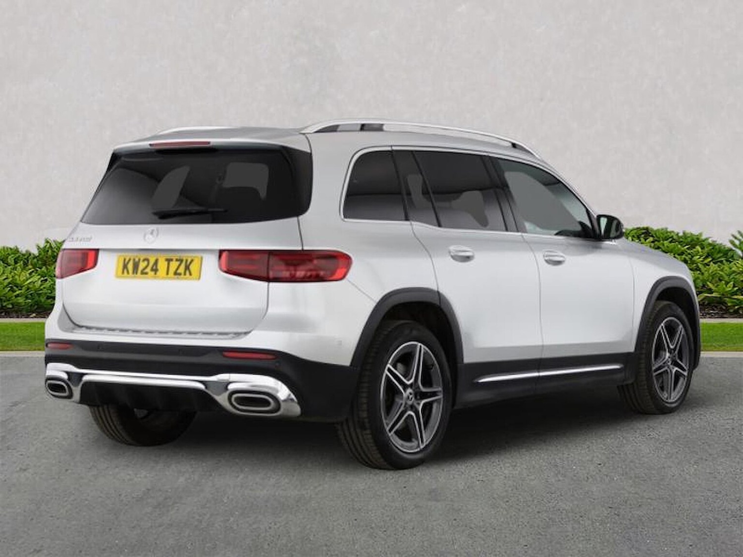 Used Mercedes-Benz GLB 2024 for sale - 76383357: Photo 2