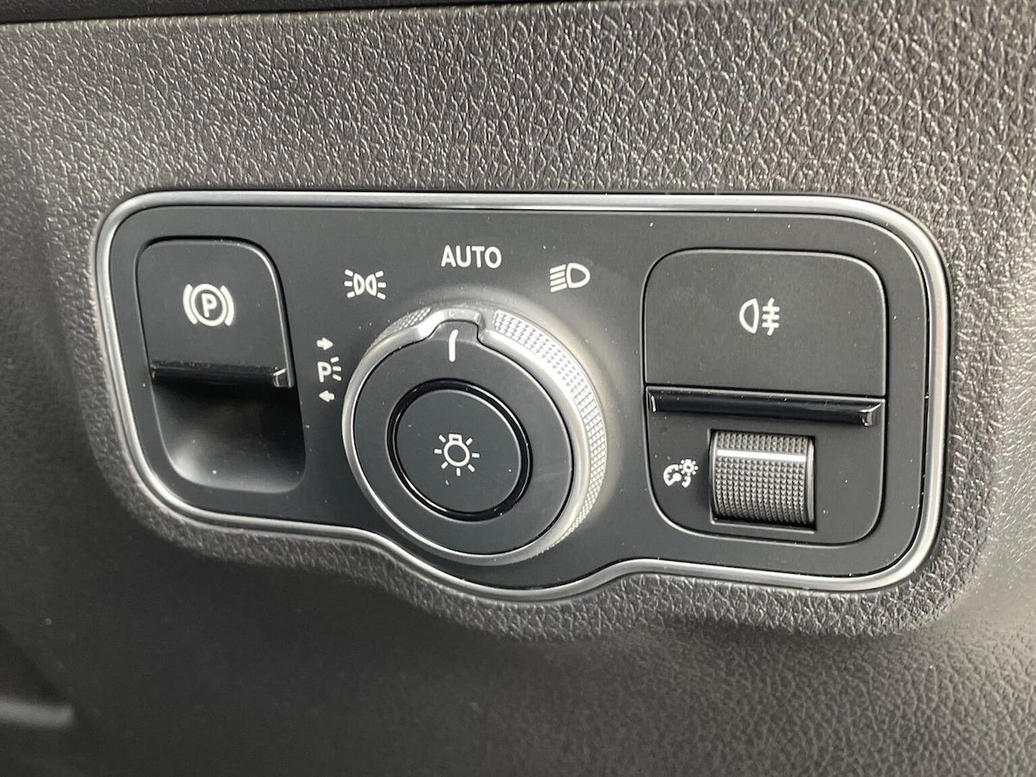 Used Mercedes-Benz GLB 2024 for sale - 76383357: Photo 22