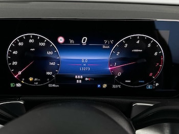 Used Mercedes-Benz GLB 2024 for sale - 76383357: Photo