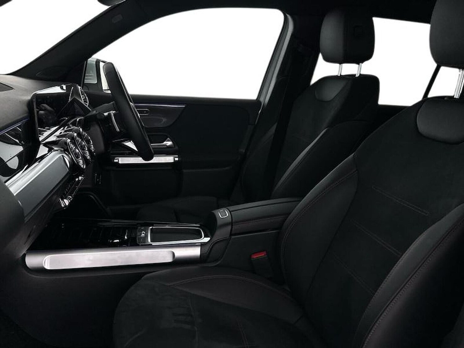 Used Mercedes-Benz GLB 2024 for sale - 76383357: Photo 4