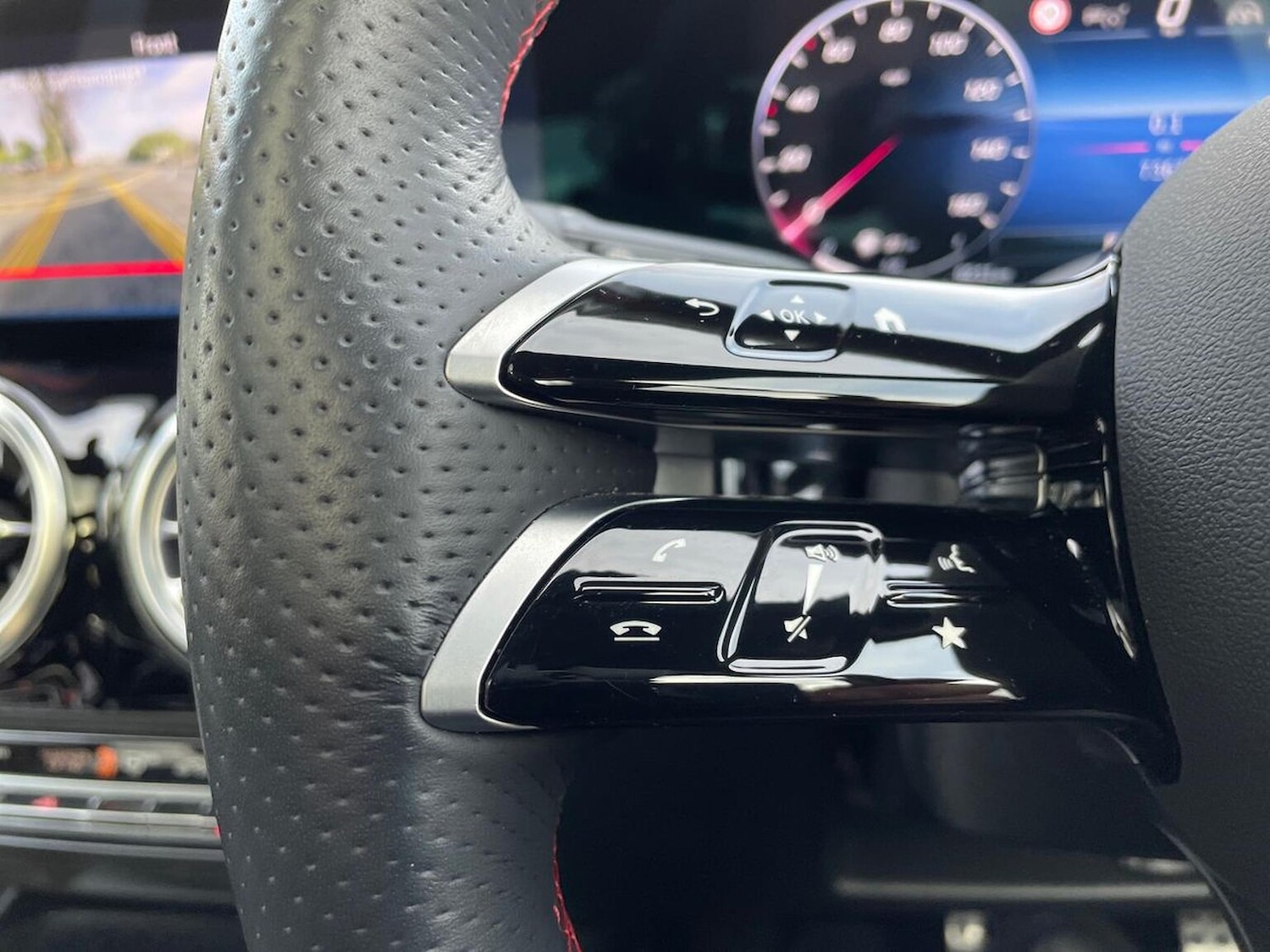 Used Mercedes-Benz GLA 2024 for sale - 76383381: Photo 26