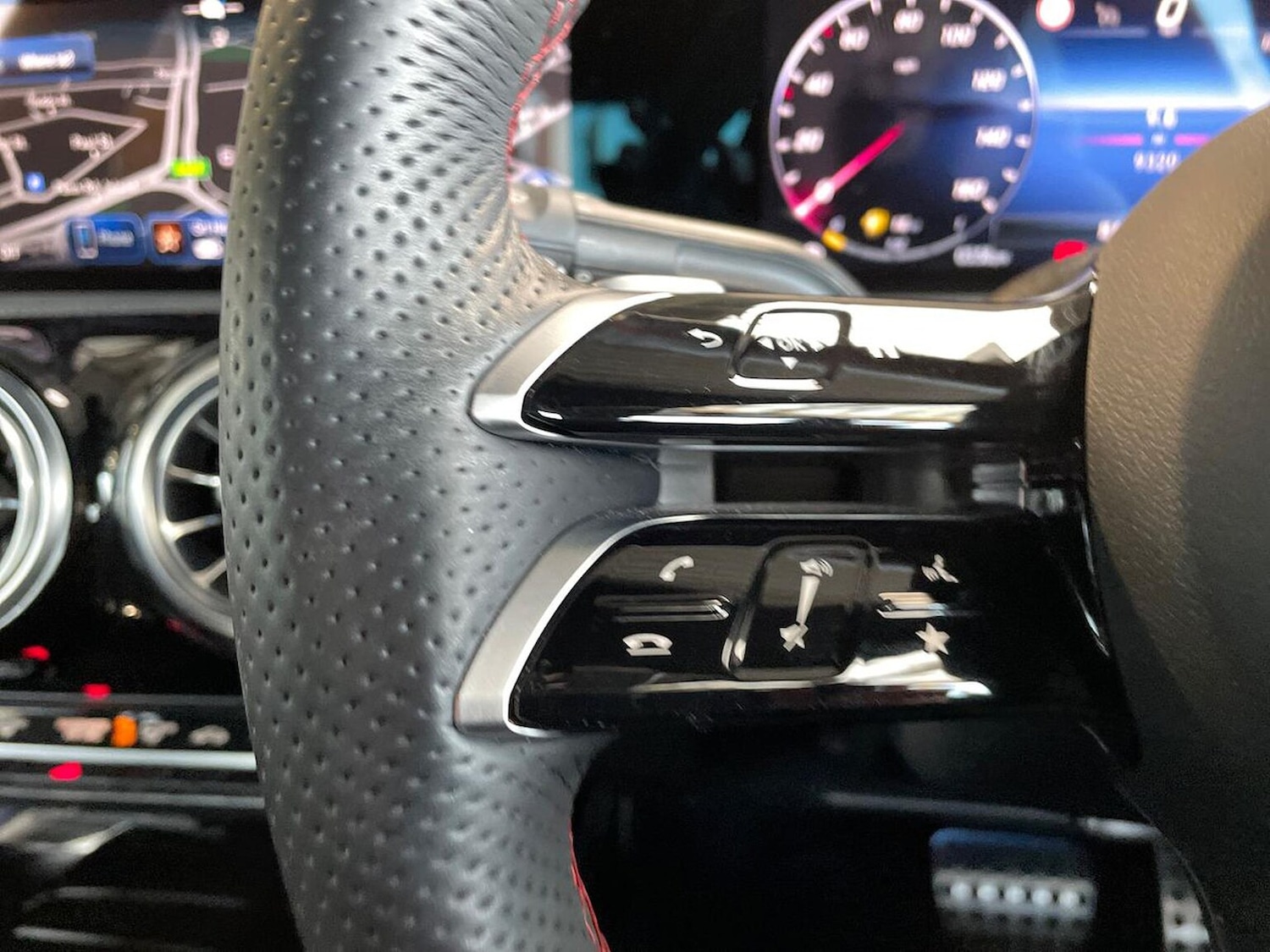 Used Mercedes-Benz CLA 2024 for sale - 76402448: Photo 26