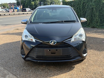 Used Toyota Yaris 2017 for sale - 79054978: Photo