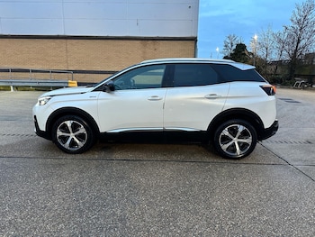 Used Peugeot 3008 2017 for sale - 77535712: Photo