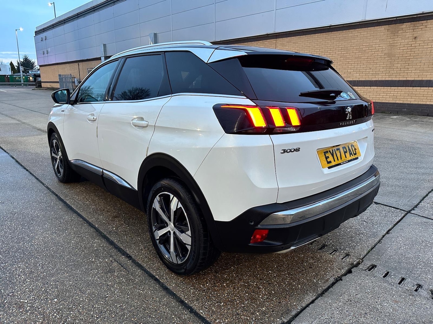 Used Peugeot 3008 2017 for sale - 77535712: Photo 5