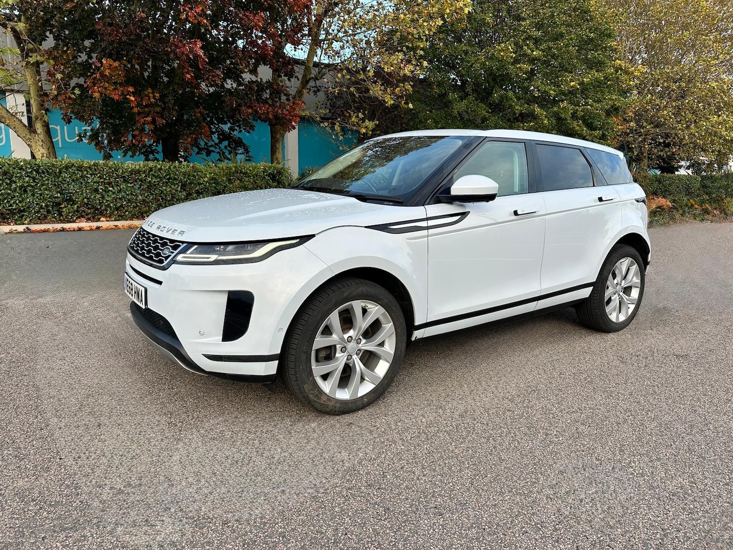 Used Land Rover Range Rover Evoque 2019 for sale - 76364867: Photo 2
