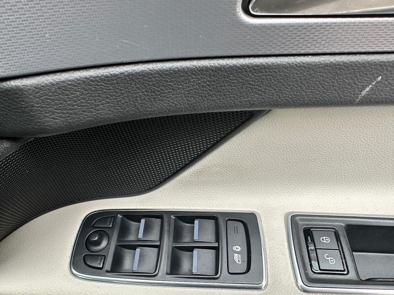 Used Jaguar XF 2017 for sale - 76437206: Photo 10