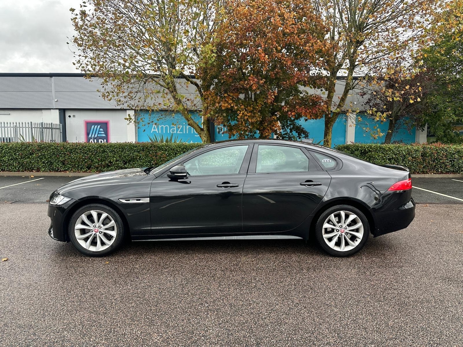 Used Jaguar XF 2017 for sale - 76437206: Photo 8