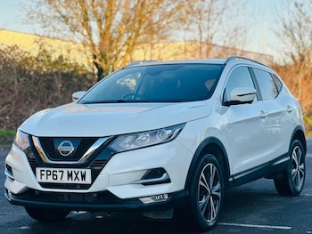 Used Nissan Qashqai 2017 for sale - 77573102: Photo