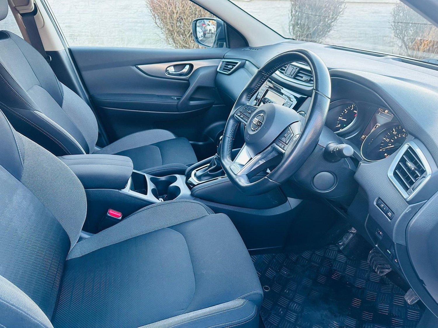 Used Nissan Qashqai 2017 for sale - 77573102: Photo 9