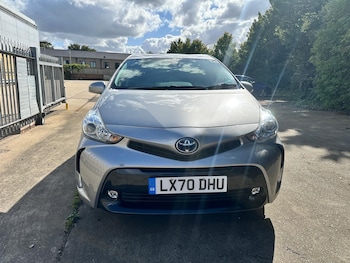 Used Toyota Prius+ 2021 for sale - 76027021: Photo