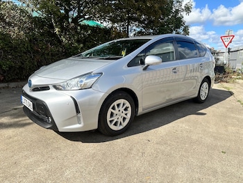 Used Toyota Prius+ 2021 for sale - 76027021: Photo