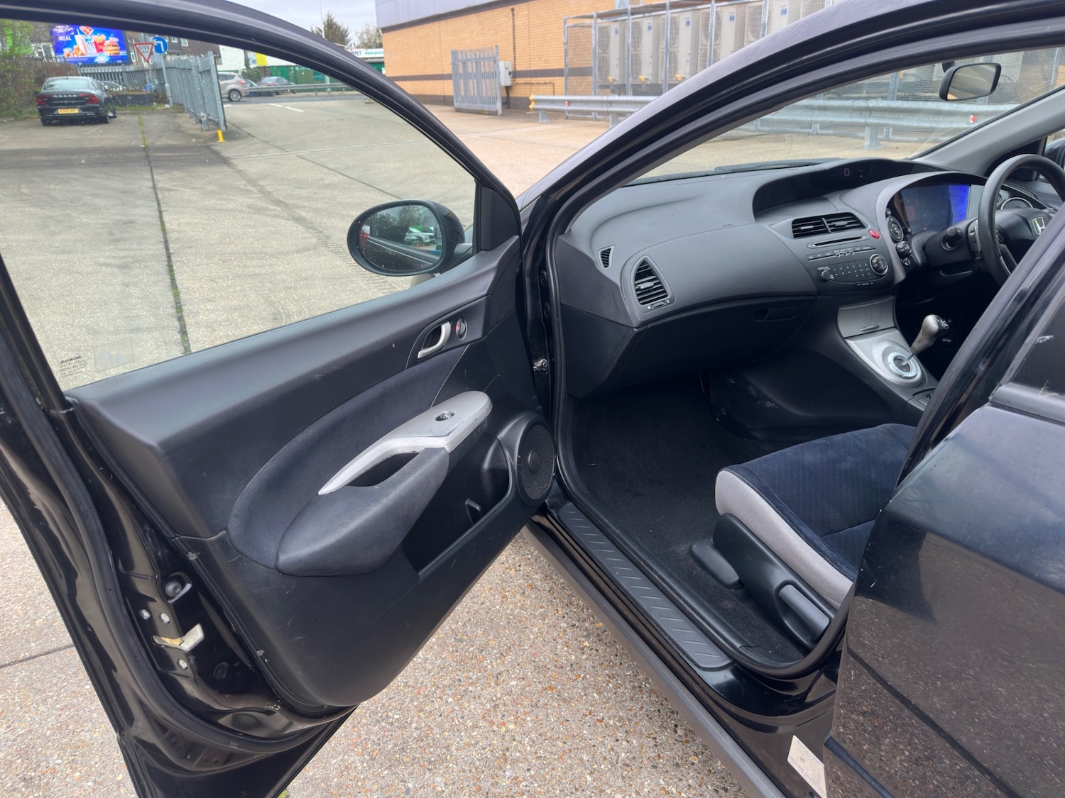 Used Honda Civic 2007 for sale - 78121650: Photo 15