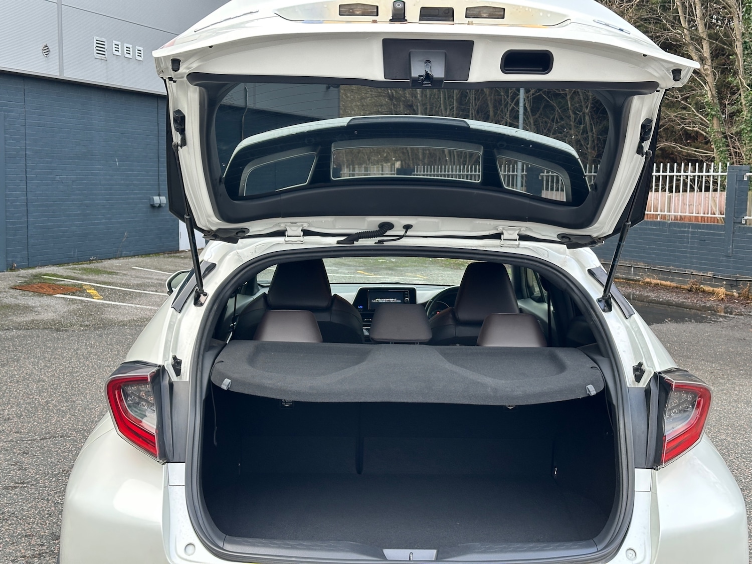 Used Toyota C-HR 2018 for sale - 77162435: Photo 10