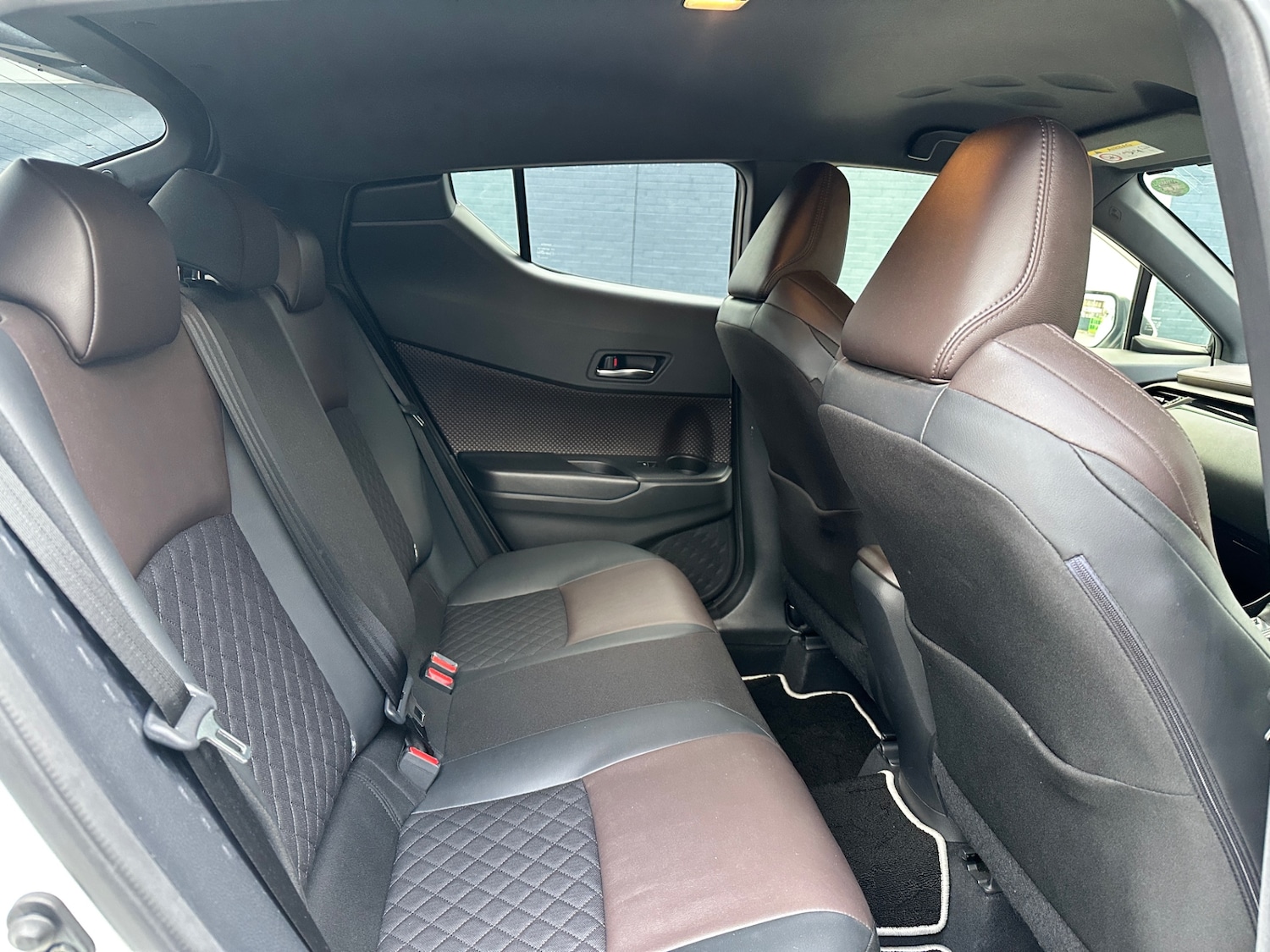 Used Toyota C-HR 2018 for sale - 77162435: Photo 11