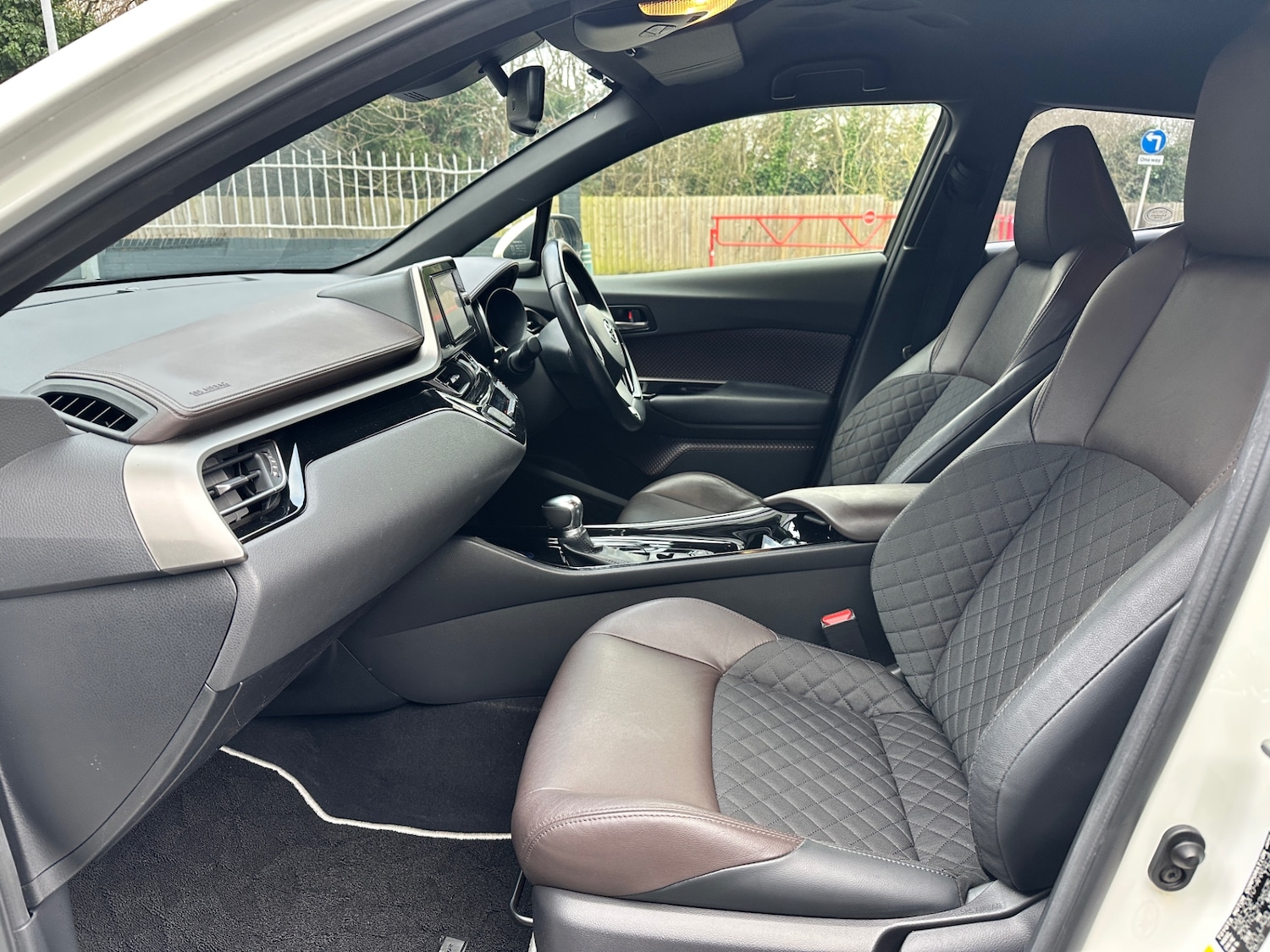 Used Toyota C-HR 2018 for sale - 77162435: Photo 13