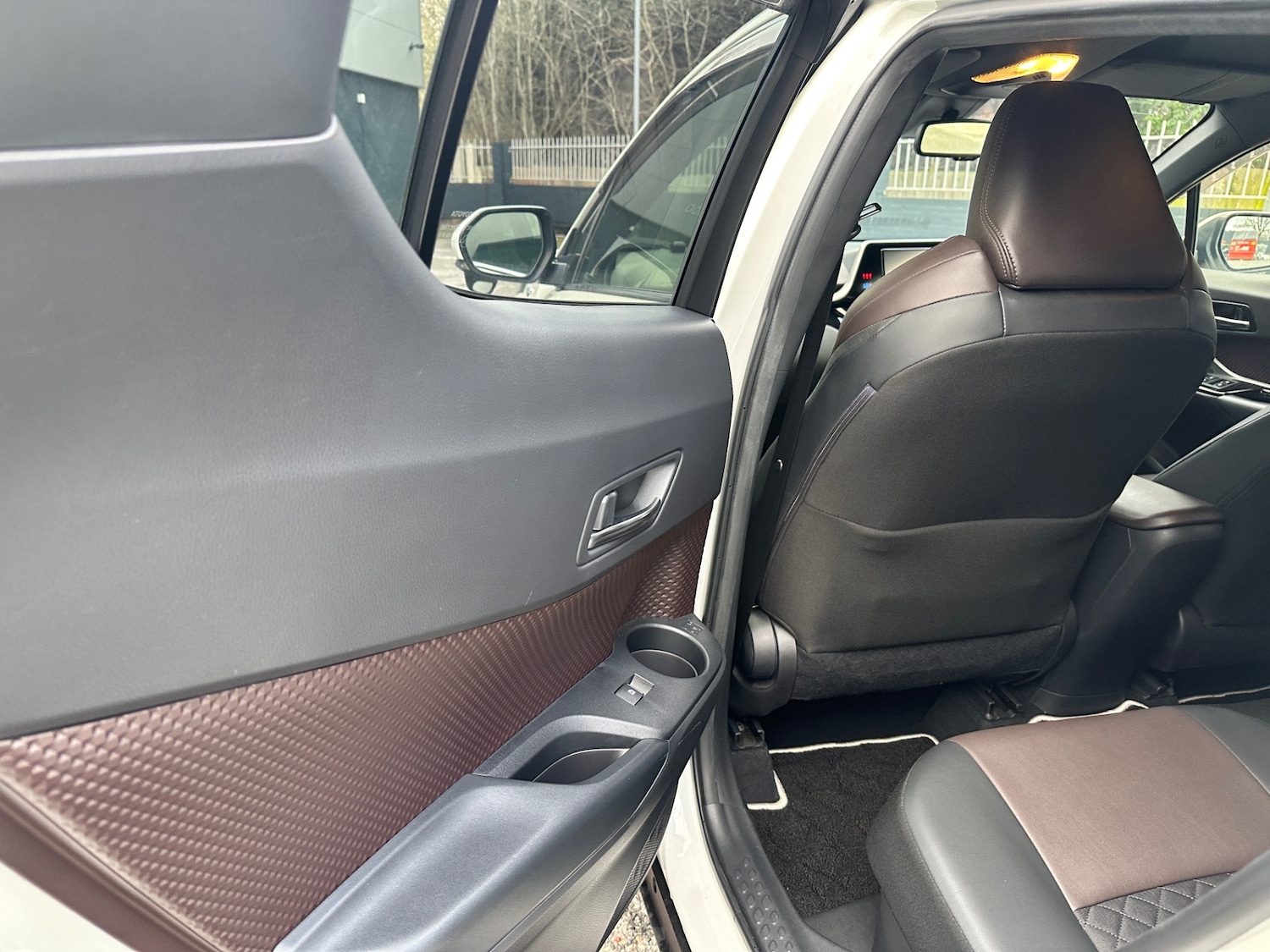 Used Toyota C-HR 2018 for sale - 77162435: Photo 14