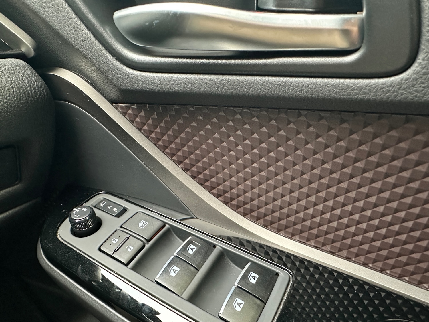 Used Toyota C-HR 2018 for sale - 77162435: Photo 17