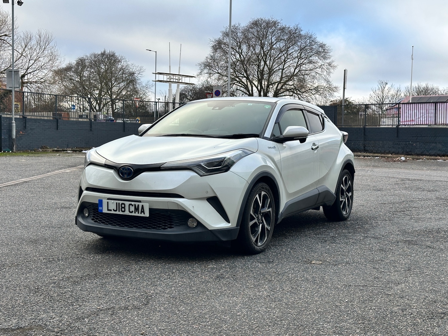 Used Toyota C-HR 2018 for sale - 77162435: Photo 3