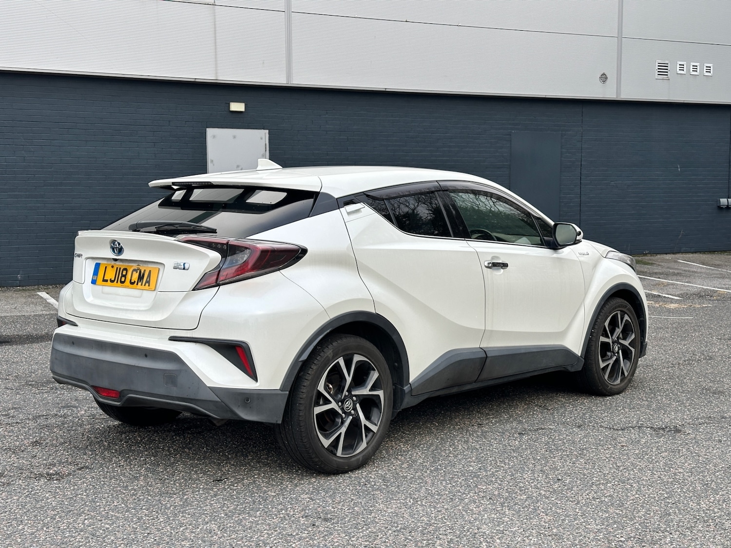 Used Toyota C-HR 2018 for sale - 77162435: Photo 7