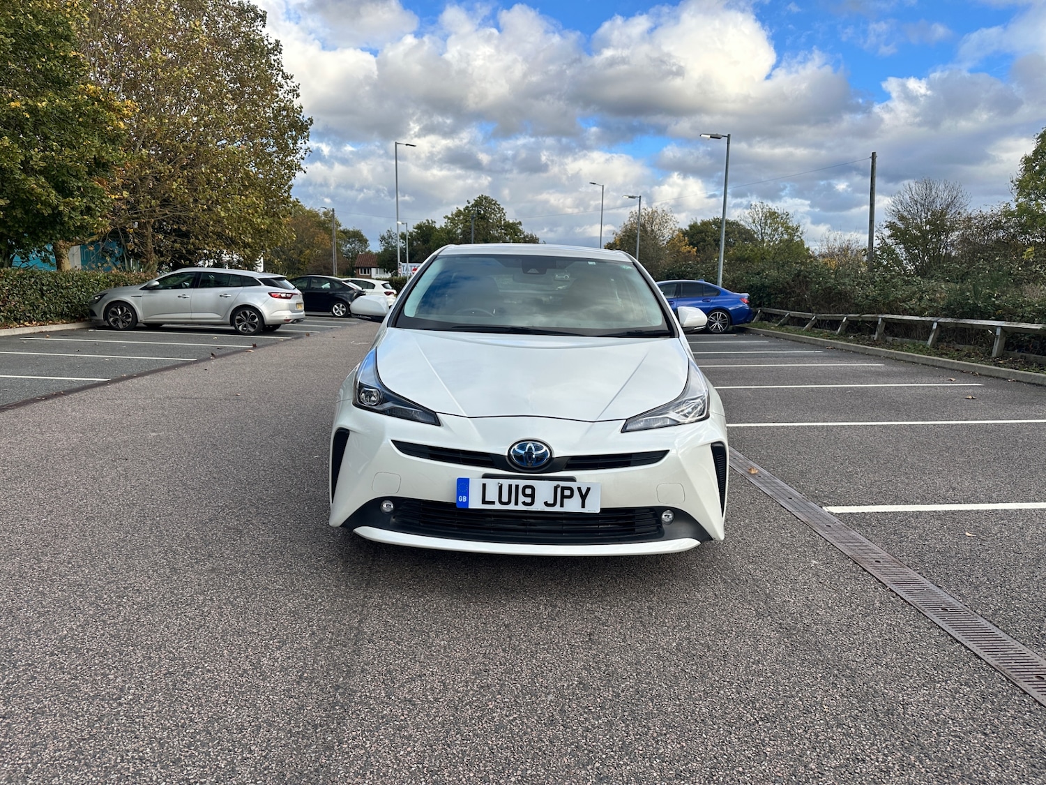 Used Toyota Prius 2025 for sale - 76366361: Photo 2