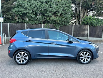Used Ford Fiesta 2018 for sale - 79042346: Photo